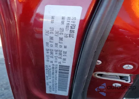 2020 Jeep Cherokee Latitude z USA, uszkodzony, nr VIN 1C4PJLCB1LD615132